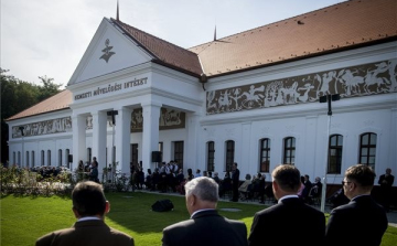 Átadták Lakiteleken a Nemzeti Művelődési Intézet új székházát