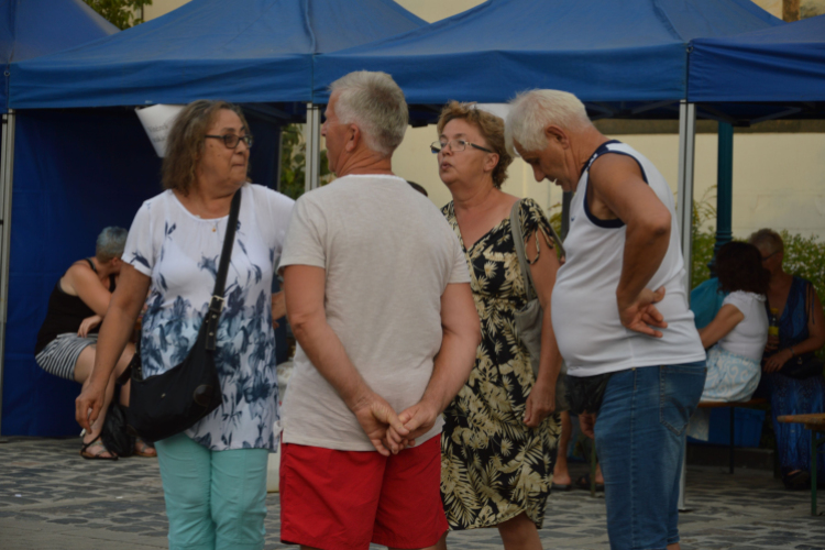 27 csapat versengett a halászléfőző versenyen