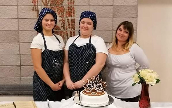 Remekeltek a Mezgések a Hagyományos sütemények versenyén