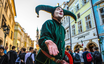 Április elseje a tréfálkozás, bolondozás napja, de vajon honnan ered?