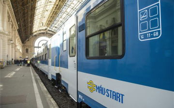 Az ünnepekhez igazodik a MÁV-START és a VOLÁNBUSZ közlekedési rendje