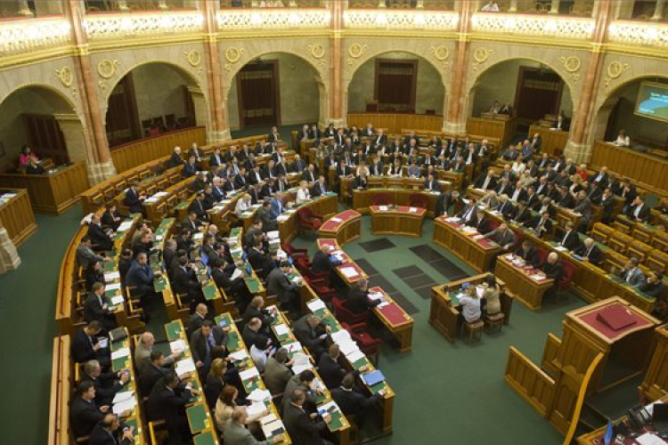 Hétfőn kezdődik a parlament tavaszi ülésszaka