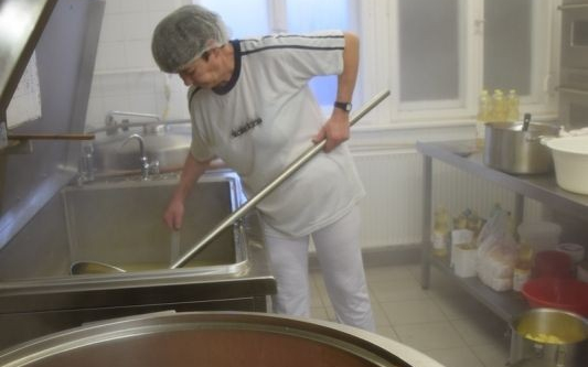 Egészséges és változatos ételeket főznek a petőfiszállásiaknak