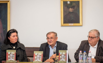 Kun iskolák diákjai számára hirdetnek vetélkedőt a Kun Képes Lexikon frissen elkészült kötete alapján
