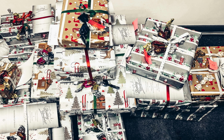 Közel 120 gyermek kívánságát teljesíti a Mercedes-Benz gyár