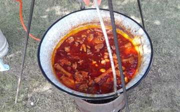 Kakasfőző Verseny Selymesben