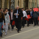 Élő kokárdát alkottak Félegyháza végzős diákjai a városközpontban