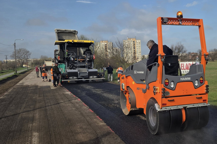 Tovább folytatódik a Kőrösi utca felújítása