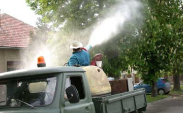 Lemosó permetezés a városban