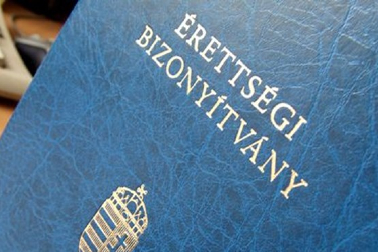 Nem kell beküldeniük érettségi bizonyítványukat a felvételizőknek