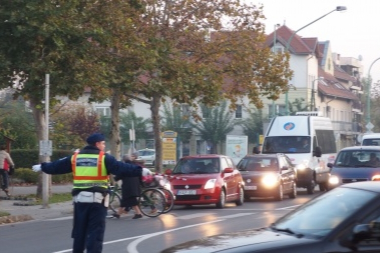 Megújulnak a jelzőlámpák