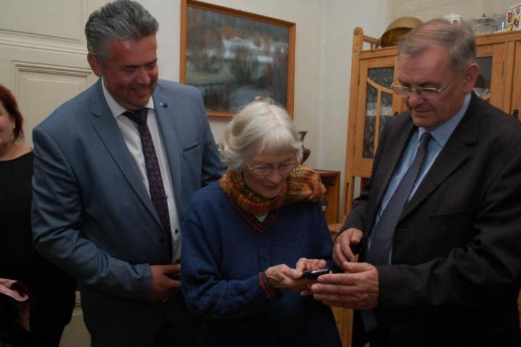 Napokon belül elindul a házi jelzőrendszer