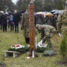 Elhunyt bajtársak emlékét őrzi a felavatott kopjafa