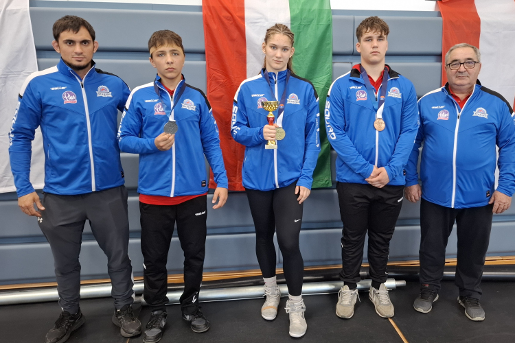 Újabb dobogós eredményekkel büszkélkedhetnek a félegyházi birkózók