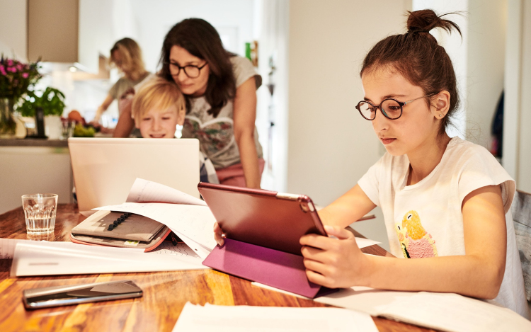 Még igényelhetik az ingyenes internetet az általános iskolások