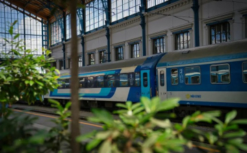 Megszűnt a pótjegy és már országbérlettel is lehet utazni az IC-ken