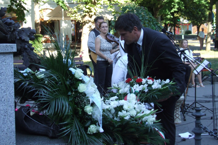 Petőfi Sándorra emlékezett városunk