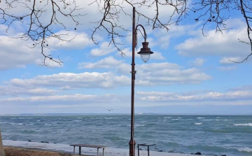 Napfényben nem lesz hiány, de lehetne melegebb is