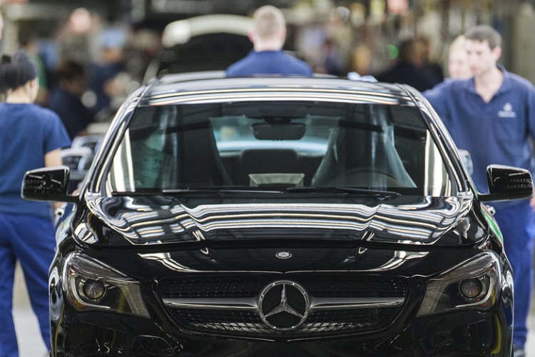 Botrányos sztrájk a kecskeméti Mercedes gyárban!