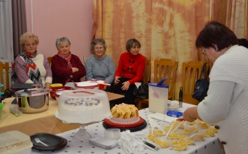 Szülinapi zsúrral kezdték az évet a Tupperware Főzőklubban