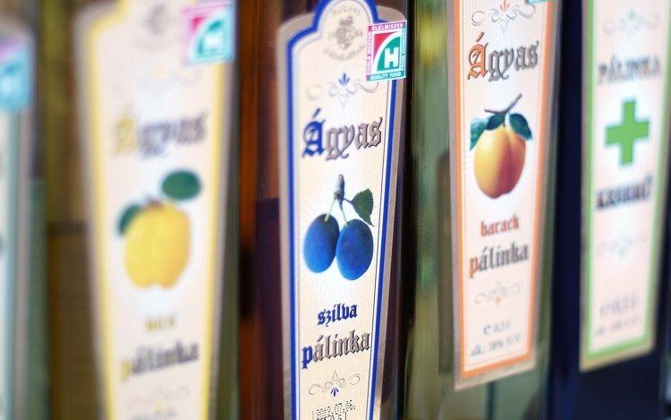 Megjelenhet a kereskedelmi forgalomban az adómentes házi pálinka