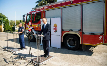 A szabadtéri tüzek veszélyére hívta fel a figyelmet a Belügyminisztérium államtitkára