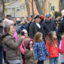 Parádés farsangi felvonulással és boszorkányégetéssel űzték el a telet Félegyházán