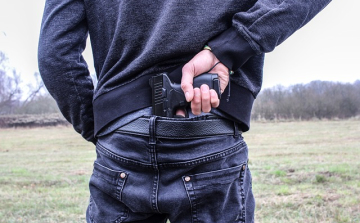 Kilencmillió eurót raboltak el fegyveresek egy pénzszállító furgonból a franciaországi Lyonban