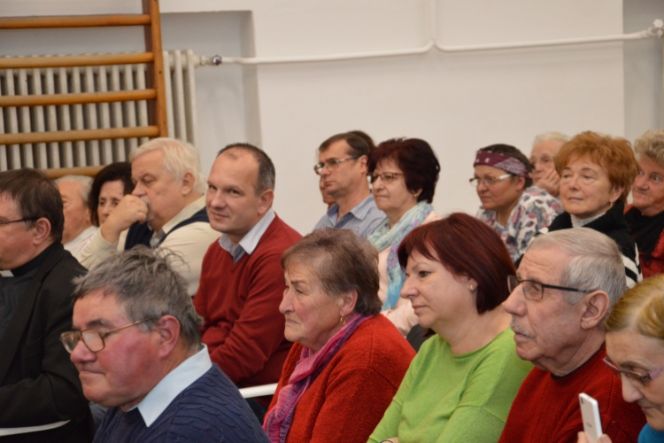 Színvonalas műsorral készültek az Idősek Karácsonyi Ünnepségére