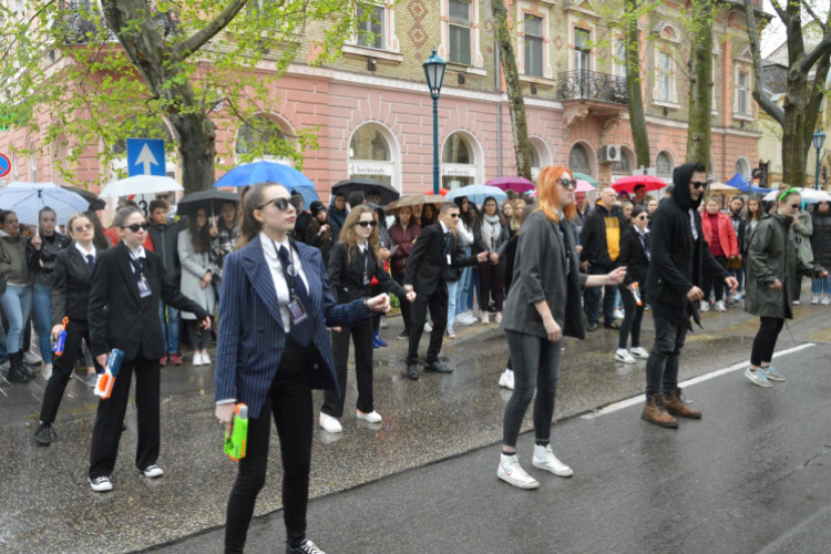 Zöldnapot tartottak a ballagó diákok Kiskunfélegyházán