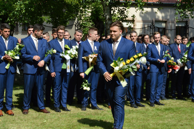 Elbúcsúztak a PG végzős diákjai az iskola falaitól