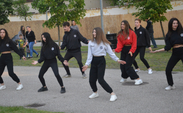 Ünnepélyes megnyitóval kezdődtek meg a nagyszínpadi programok