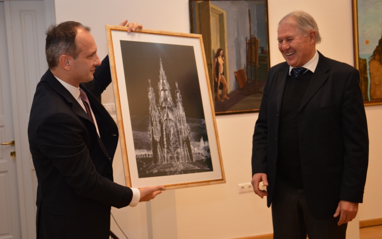 Gubcsi Lajos ismét magával ragadó kiállítással érkezett