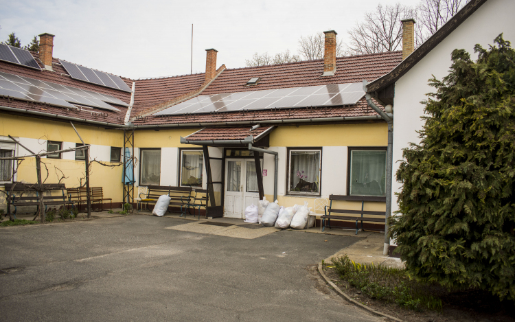 Kiskunfélegyháza közintézményeinek energetikai korszerűsítése megújuló energia hasznosításával