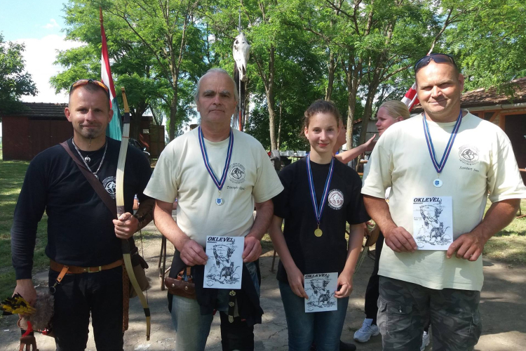 Távlövő versenyen vettek részt a Koppányok