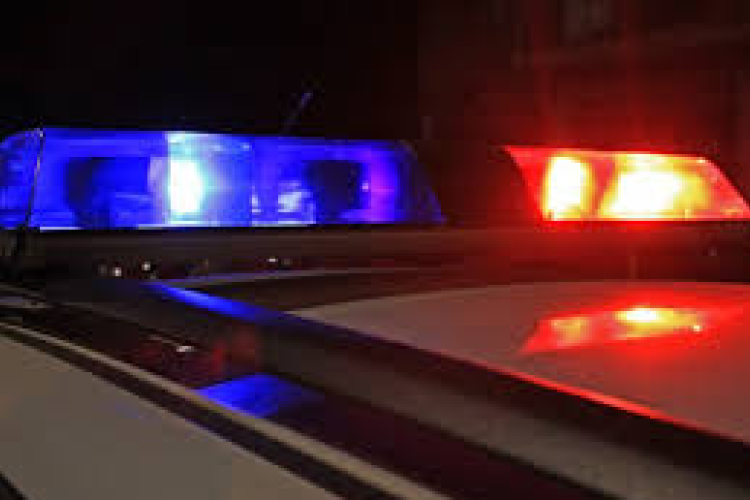 Mentő csapódott egy teherautónak az M1-es egyik lehajtójánál