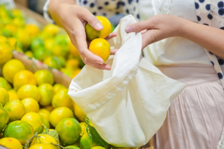 Újabb környezettudatos lépés: a Spar is tovább csökkenti műanyag-felhasználását