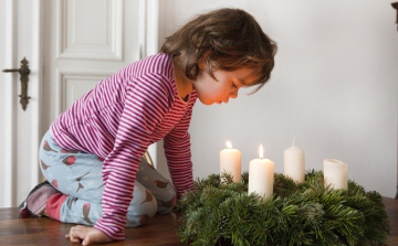 Adventi koszorúk: erre figyelmeztet a katasztrófavédelem