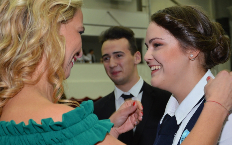 A szalagavatókat el kell halasztani