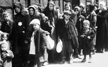 Az auschwitzi haláltábor felszabadulására emlékezünk a holokauszt áldozatainak emléknapján