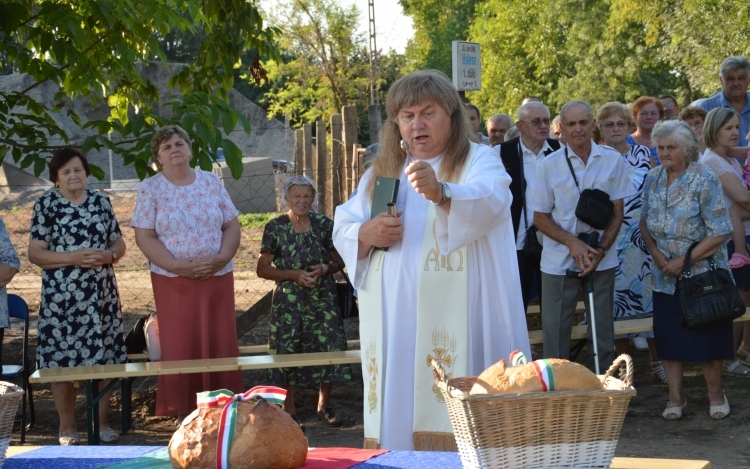 Ma a múltunkat, a jelenünket és a jövőnket is ünnepeljük