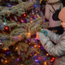 Fellobbant az első láng városunk adventi koszorúján