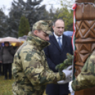 Elhunyt bajtársak emlékét őrzi a felavatott kopjafa