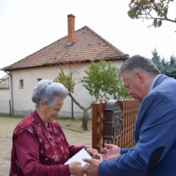 Az időseket ünnepelték Petőfiszálláson