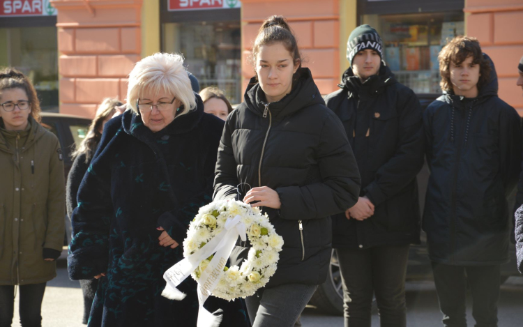 Felolvasónapokkal és koszorúzással emlékeztek a nagynevű íróra