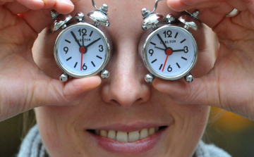 Kezdődik a nyári időszámítás